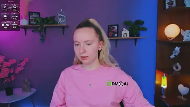 mila_glow1 webcam