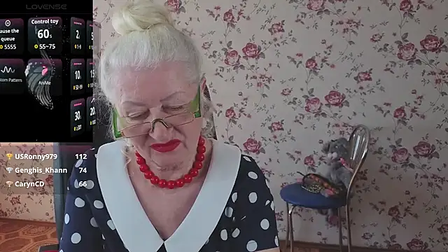 Maya_Mayflower webcam
