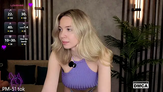 Holl1Would webcam