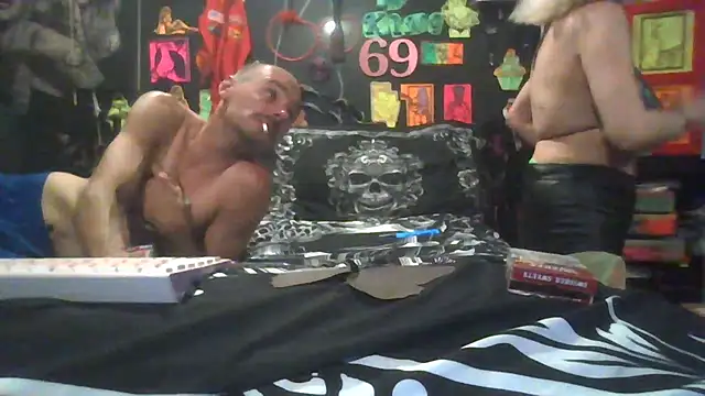 DaddyAndSplashQueen webcam
