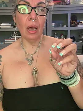 dieseldame1313 webcam