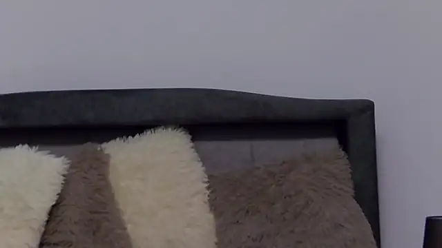 NicolePlay webcam