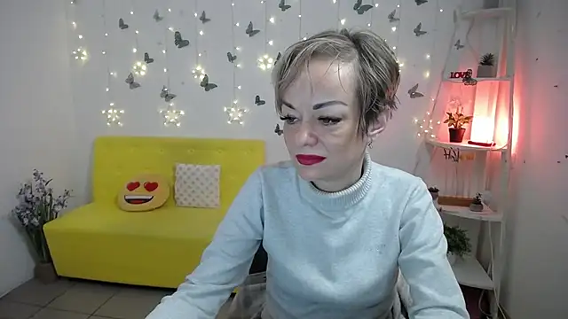 NikaMayu webcam