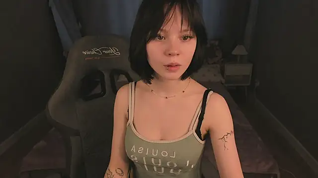 Loly_Cuttie webcam