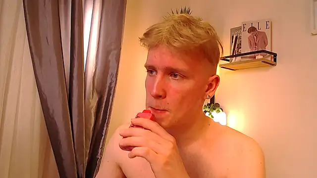 AlexxSweet webcam