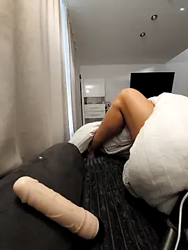 sexyjulia21 (F milf) - 💦 Squirt Video 💦
