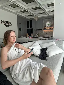 Nura_n_Sarah webcam