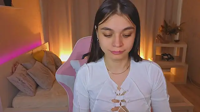 Kim_Bless webcam
