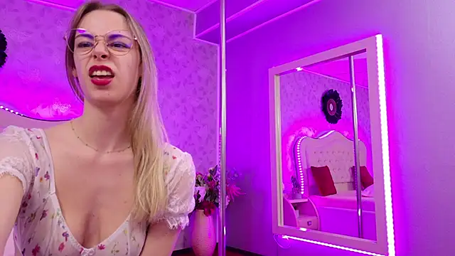 GracieCute webcam