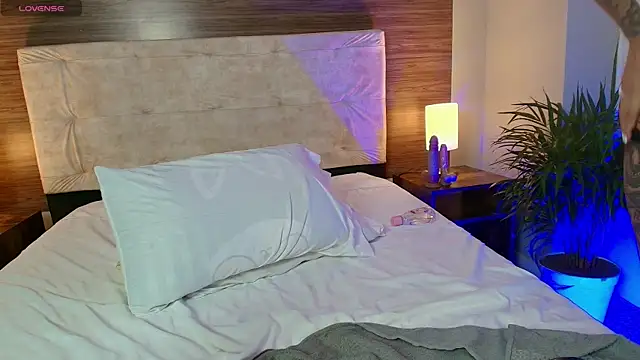 CamilaVelour webcam