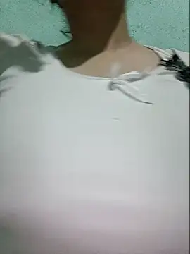 Shine_Mai