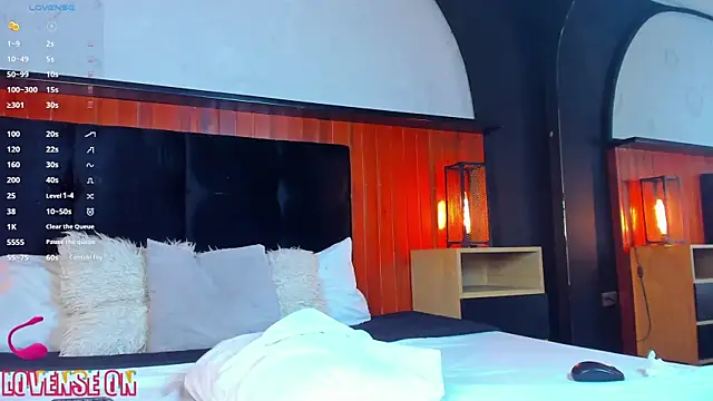 Leo_Savage_ webcam