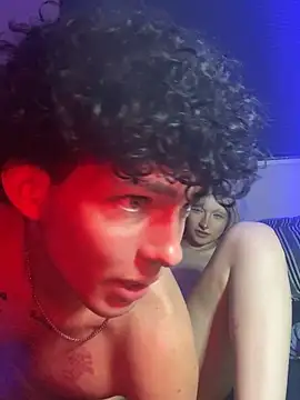 LyliaWood webcam