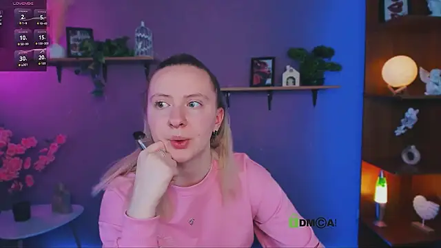 mila_glow1 webcam