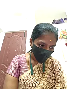 Webcam Model (Tamil_Yalini12)  is live.Free join now!