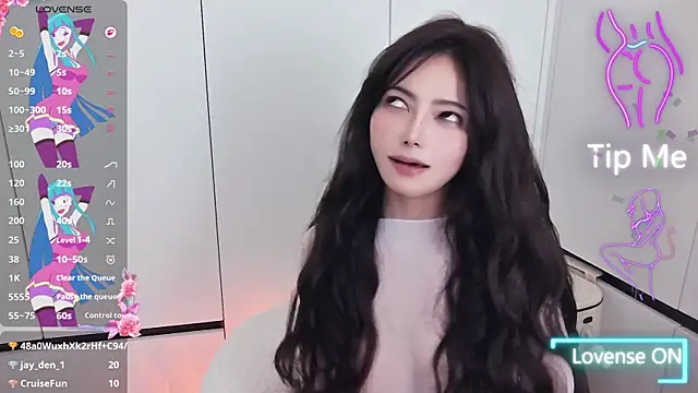 美女fanchashaonv88在线直播