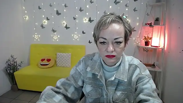 NikaMayu webcam