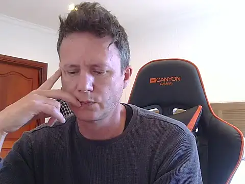 TroyDieselXXX webcam