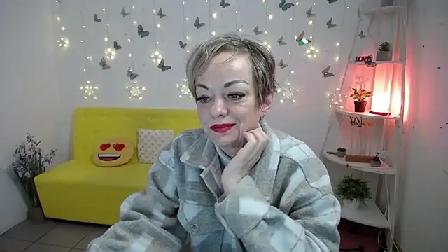 NikaMayu webcam