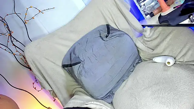 MargaretQualley webcam