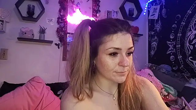 xKittyMeowz webcam