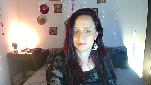 Katicalatinmilf webcam