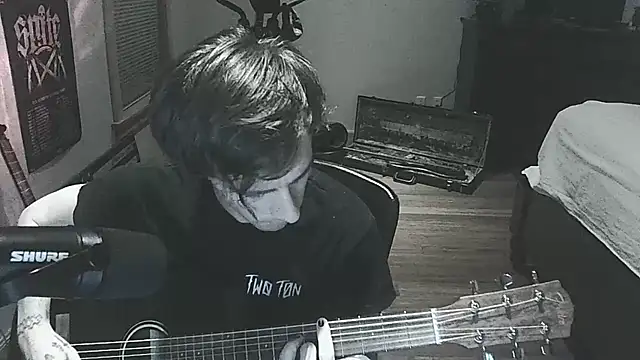 LEVIATHANX666 webcam