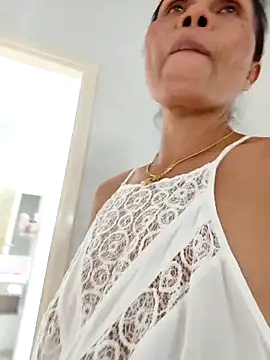 Mama_Eva_1 webcam