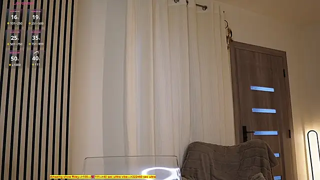 HeySiryy webcam