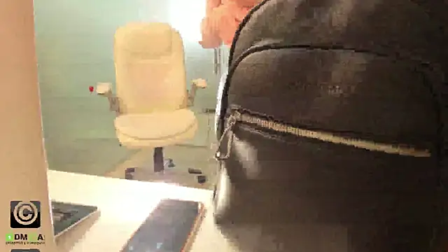 missdominna webcam