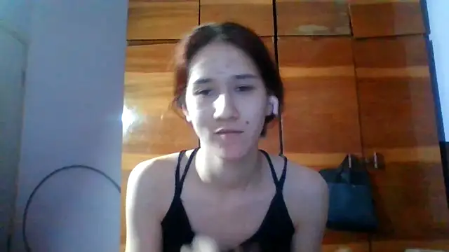 NickiKisinger webcam