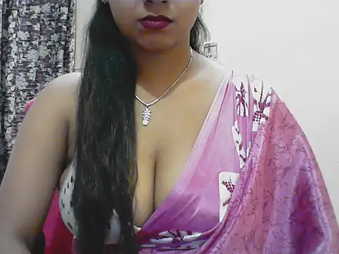 LovingPihu webcam