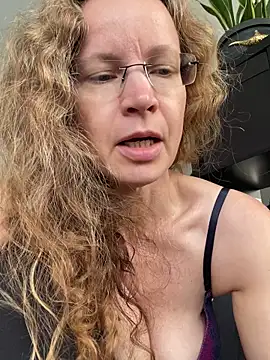 AnnikaRose webcam