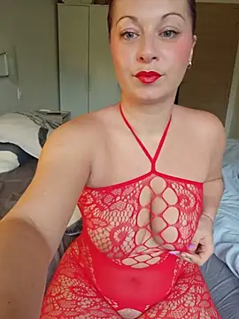 chaudesquirt - Chaudesquirt's free webcam - UK Sex Cams
