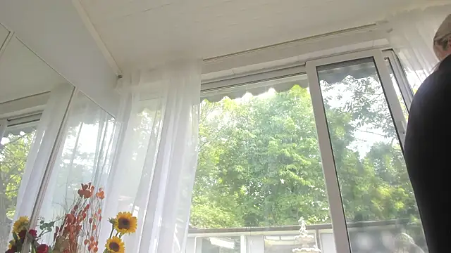 Ella_Vee webcam