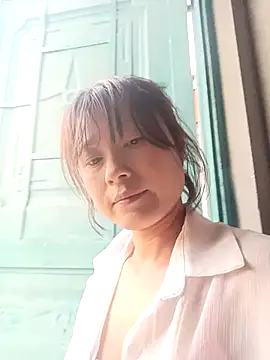 linda_bae00 webcam