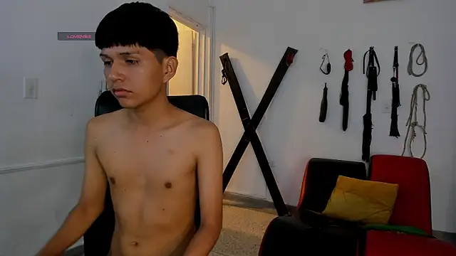 Gay_Red_Room webcam