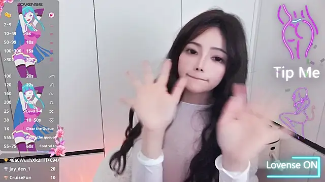 美女fanchashaonv88在线直播