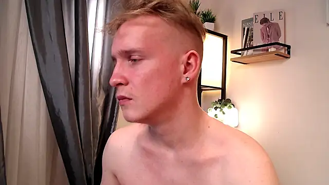 AlexxSweet live sex cam