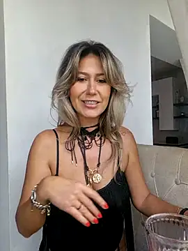 CelynaRoss webcam