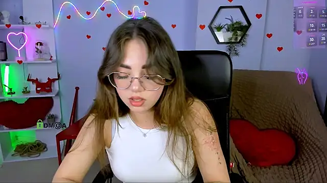 kiki_swan webcam