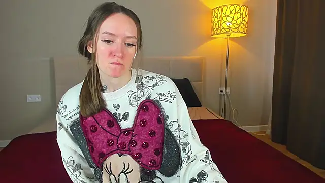 cutienaughtygirl webcam