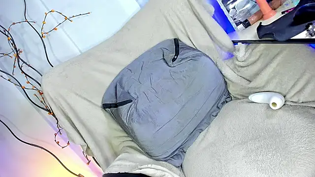 MargaretQualley webcam