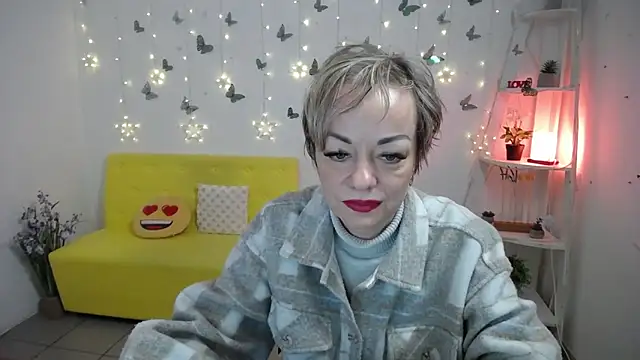 NikaMayu webcam