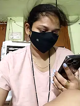 Webcam Model (Priyanka_30)  is live.Free join now!