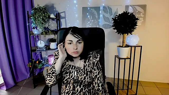 MartaEdams webcam