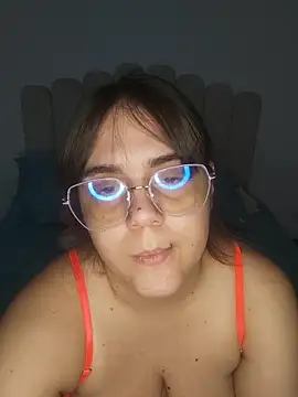 its_lauu_ webcam