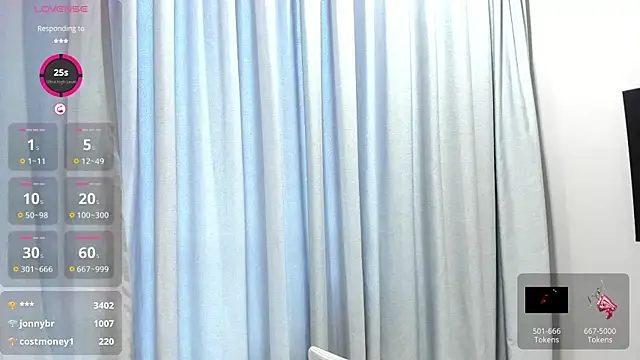 SaliUong live sex cam
