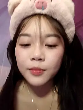 Baa-bee22 webcam