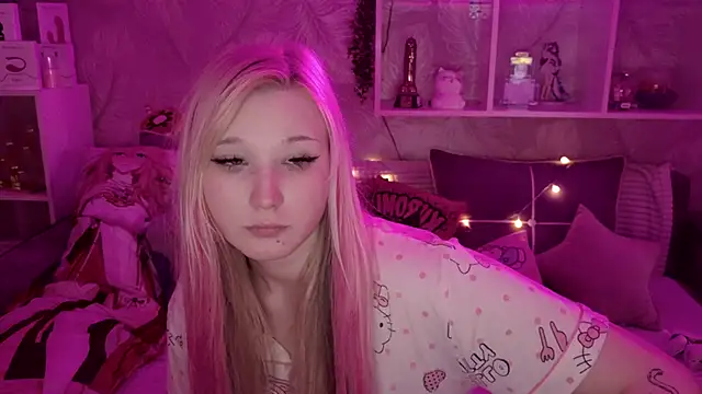 MeowkaKitty webcam
